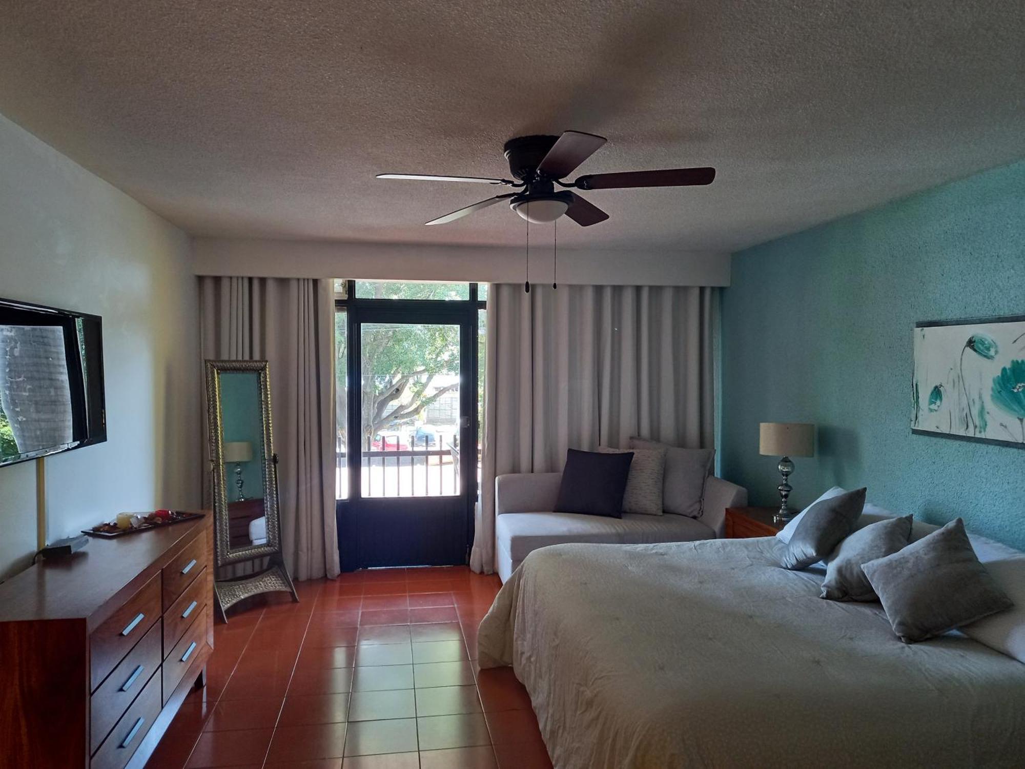 Toca Madera Hotel Chapala